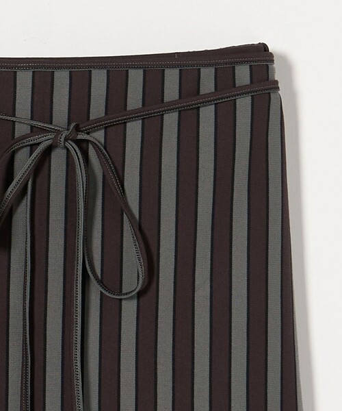 TO UNITED ARROWS（トゥーユナイテッドアローズ）の「【別注】＜CURRENTAGE for TO UNITED ARROWS＞ストライプ パンツ（その他パンツ・レディース・ダークブラウン・FREE）」の13枚目の写真