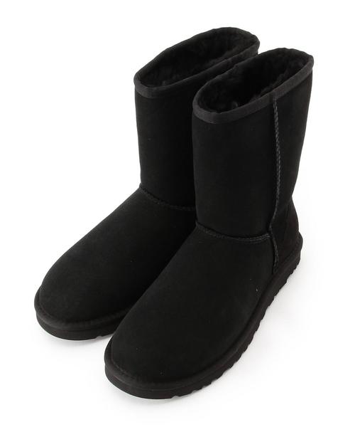 UGG Australia(アグオーストラリア)の「アグ/UGG ClassicShort(ブーツ・レディース・ブラック・7/6/8)」の1枚目の写真
