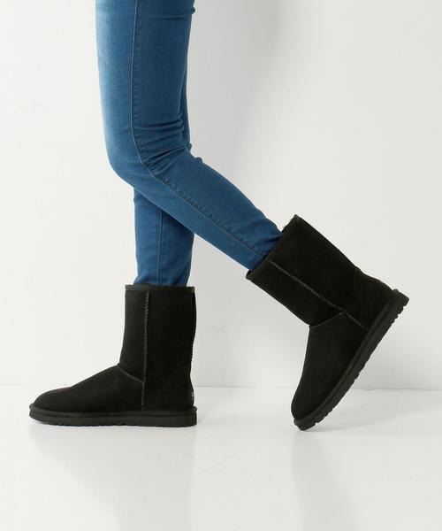 UGG Australia(アグオーストラリア)の「アグ/UGG ClassicShort(ブーツ・レディース・ブラック・7/6/8)」の8枚目の写真