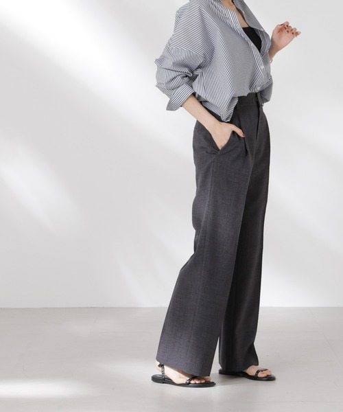 NANO universe（ナノユニバース）の「リネンライクセンタープレスタックパンツ(セットアップ可)（その他パンツ・レディース・ブラウン/ベージュ/チャコール・FREE）」の4枚目の写真