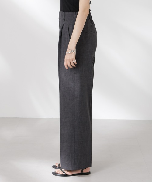 NANO universe（ナノユニバース）の「リネンライクセンタープレスタックパンツ(セットアップ可)（その他パンツ・レディース・ブラウン/ベージュ/チャコール・FREE）」の11枚目の写真