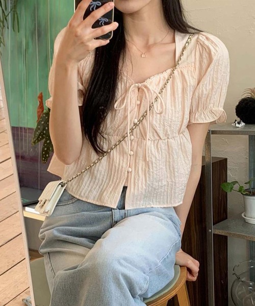 LAFFMO（ラフモ）の「パフスリーブリボンブラウス（Tシャツ/カットソー・レディース・ベージュ/ホワイト/ブラック・F）」の3枚目の写真