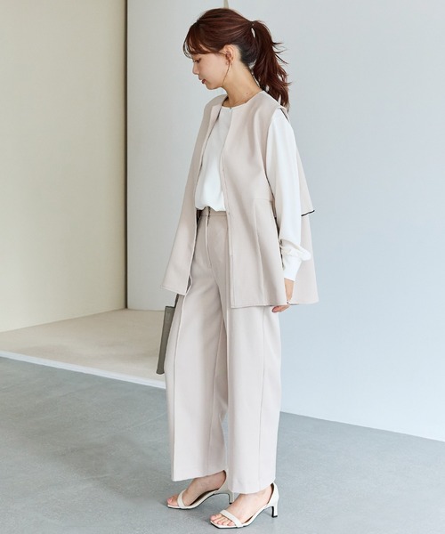 LAVEANGE（ラビアンジェ）の「【好機能シリーズ】抗菌/防臭/防シワ/メロウフリルベスト（ベスト・レディース・ブラック/ベージュ・M/LL/3L/4L/5L）」の20枚目の写真