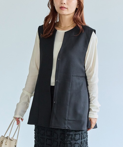 LAVEANGE（ラビアンジェ）の「【好機能シリーズ】抗菌/防臭/防シワ/メロウフリルベスト（ベスト・レディース・ブラック/ベージュ・M/LL/3L/4L/5L）」の3枚目の写真