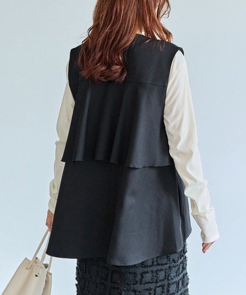 LAVEANGE（ラビアンジェ）の「【好機能シリーズ】抗菌/防臭/防シワ/メロウフリルベスト（ベスト・レディース・ブラック/ベージュ・M/LL/3L/4L/5L）」の6枚目の写真