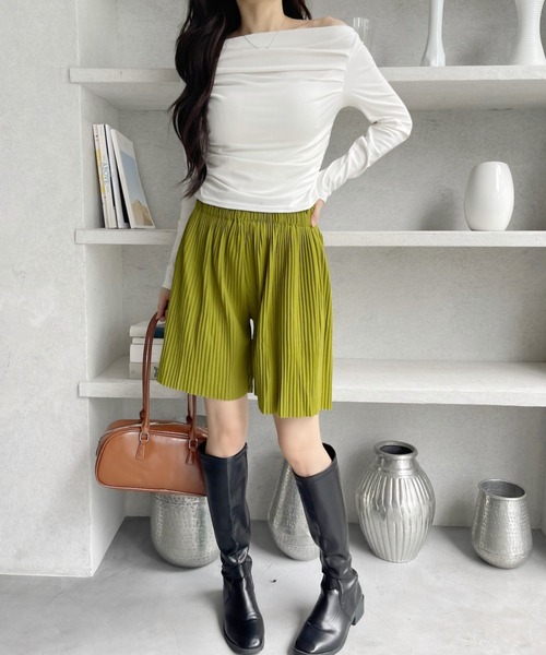 TREOVER(トレオーバー)の「ウエスト総ゴムでらくちん♪ ハーフ丈 プリーツパンツ(その他パンツ・レディース・ブラック/グリーン・FREE)」の9枚目の写真