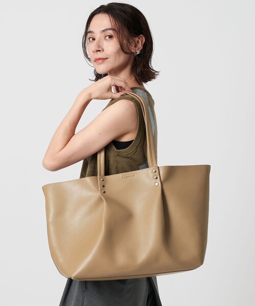 BEAUTY&YOUTH UNITED ARROWS（ビューティーアンドユースユナイテッドアローズ）の「タック トートバッグ -2WAY-（トートバッグ・レディース・ブラック/モカ・FREE）」の9枚目の写真