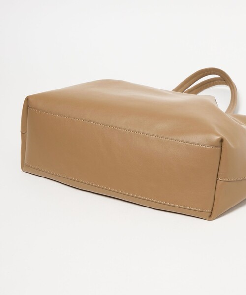 BEAUTY&YOUTH UNITED ARROWS（ビューティーアンドユースユナイテッドアローズ）の「タック トートバッグ -2WAY-（トートバッグ・レディース・ブラック/モカ・FREE）」の22枚目の写真