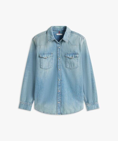 TOMMY HILFIGER(トミーヒルフィガー)の「デニムリラックスシャツ(シャツ/ブラウス・レディース・インディゴブルー・32inch/34inch/36inch)」の5枚目の写真