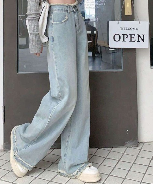 maison de LATIR(メゾンドラティール)の「旬デニムスタイルを楽しめる夏服ワイドデニムイージーパンツ(その他パンツ・レディース・ブラック/ライトブルー/ホワイト/ブルー・L/M)」の10枚目の写真