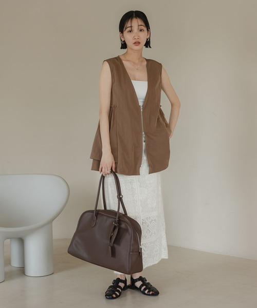 LOWRYS FARM（ローリーズファーム）の「チャームツキＢＩＧボストン　581122（ショルダーバッグ・レディース・ブラック/ブラウン・FREE）」の3枚目の写真