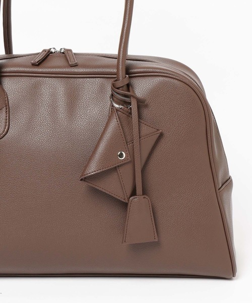 LOWRYS FARM（ローリーズファーム）の「チャームツキＢＩＧボストン　581122（ショルダーバッグ・レディース・ブラック/ブラウン・FREE）」の14枚目の写真