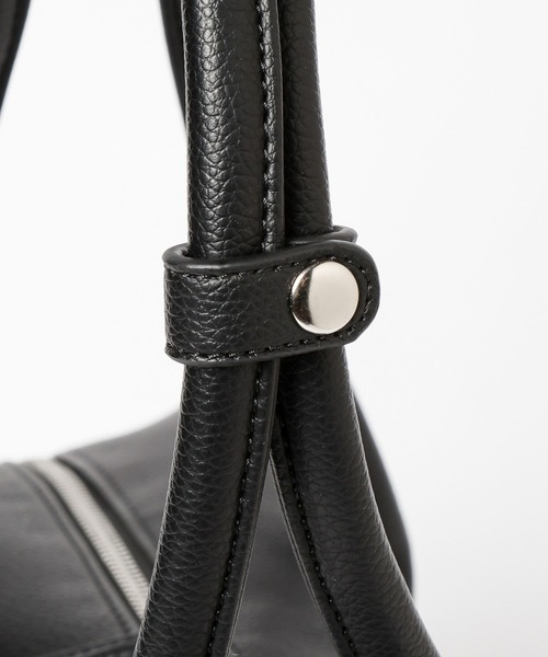 LOWRYS FARM（ローリーズファーム）の「チャームツキＢＩＧボストン　581122（ショルダーバッグ・レディース・ブラック/ブラウン・FREE）」の17枚目の写真