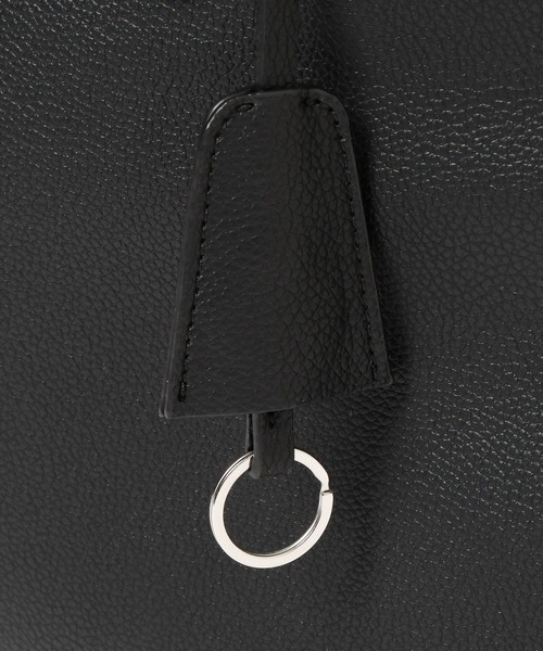 LOWRYS FARM（ローリーズファーム）の「チャームツキＢＩＧボストン　581122（ショルダーバッグ・レディース・ブラック/ブラウン・FREE）」の20枚目の写真