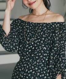 La boutique BonBon（ラブティックボンボン）の「【セットアップ可】単色小花プリントドロストスリーブブラウス（シャツ/ブラウス・レディース）」