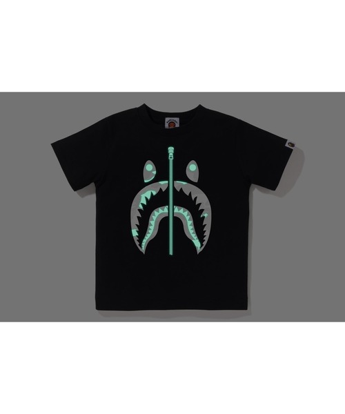 A BATHING APE(アベイシングエイプ)の「CITY CAMO SHARK TEE(Tシャツ/カットソー・キッズ・ブラック/ホワイト・120/130/140/110/100/90)」の4枚目の写真