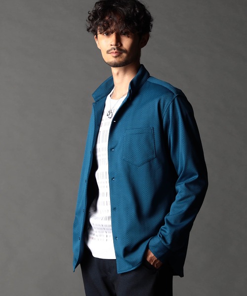 NICOLE CLUB FOR MEN（ニコルクラブフォーメン）の「ジオメトリックスタンドボタンダウンシャツ（シャツ/ブラウス・メンズ・ブラック系/ブルー系/オレンジ系/ホワイト系・MEDIUM/LARGE/X-LARGE）」の3枚目の写真