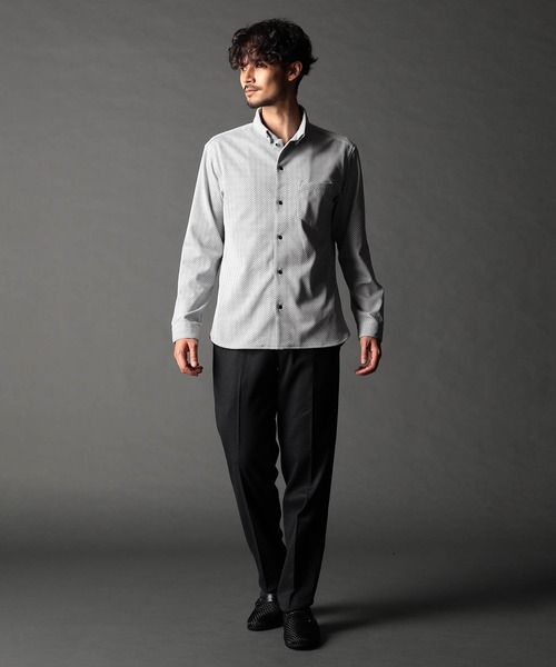 NICOLE CLUB FOR MEN（ニコルクラブフォーメン）の「ジオメトリックスタンドボタンダウンシャツ（シャツ/ブラウス・メンズ・ブラック系/ブルー系/オレンジ系/ホワイト系・MEDIUM/LARGE/X-LARGE）」の5枚目の写真