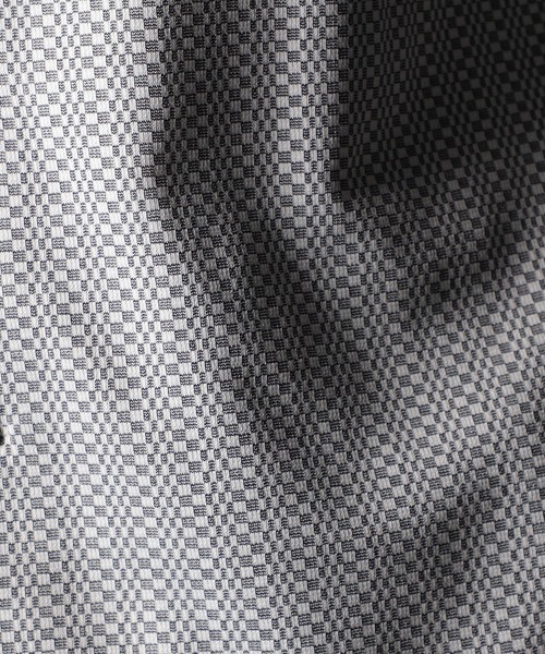 NICOLE CLUB FOR MEN（ニコルクラブフォーメン）の「ジオメトリックスタンドボタンダウンシャツ（シャツ/ブラウス・メンズ・ブラック系/ブルー系/オレンジ系/ホワイト系・MEDIUM/LARGE/X-LARGE）」の16枚目の写真