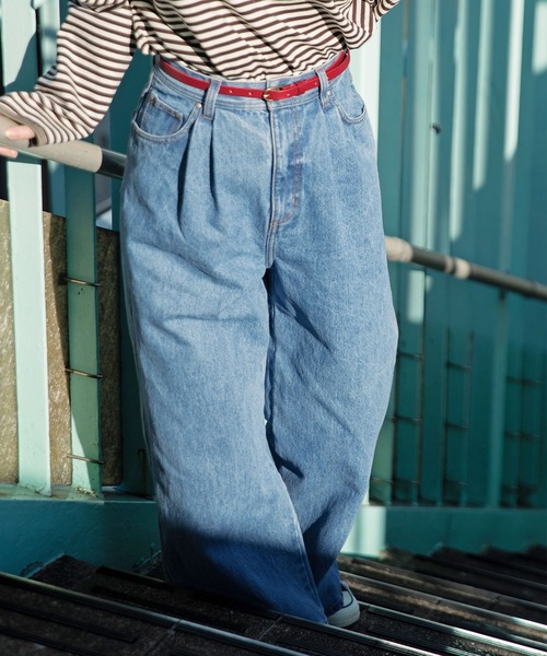 PAR ICI（パーリッシィ）の「13OZデニム ワイドタックパンツ（デニムパンツ・レディース・ブルー/ネイビー/サックスブルー・M/S）」の2枚目の写真