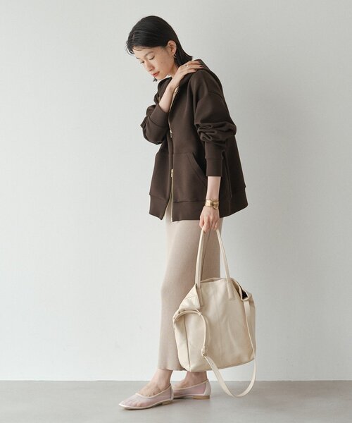 russet（ラシット）の「レザー2WAYトートバッグ（トートバッグ・レディース・キャメル/グレー/ブラック/アイボリー・FREE）」の6枚目の写真