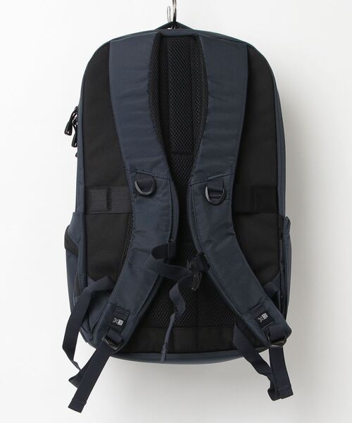 karrimor（カリマー）の「tribute 25（バックパック/リュック・メンズ・ブラック/チャコールグレー/ネイビー系・FREE）」の8枚目の写真