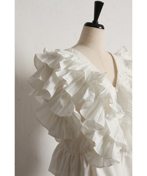 tocco closet(トッコ クローゼット)の「【ZOZO限定】フリルティアードクロップドブラウス(シャツ/ブラウス・レディース・ブラック/ホワイト・M)」の22枚目の写真