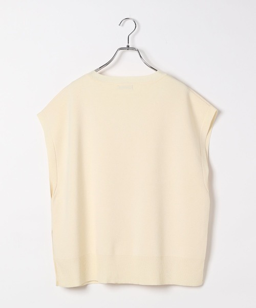 BAYFLOW（ベイフロー）の「ハイゲージＶニットベスト（ニット/セーター・レディース・マスタード/チャコール/オフホワイト・FREE）」の9枚目の写真