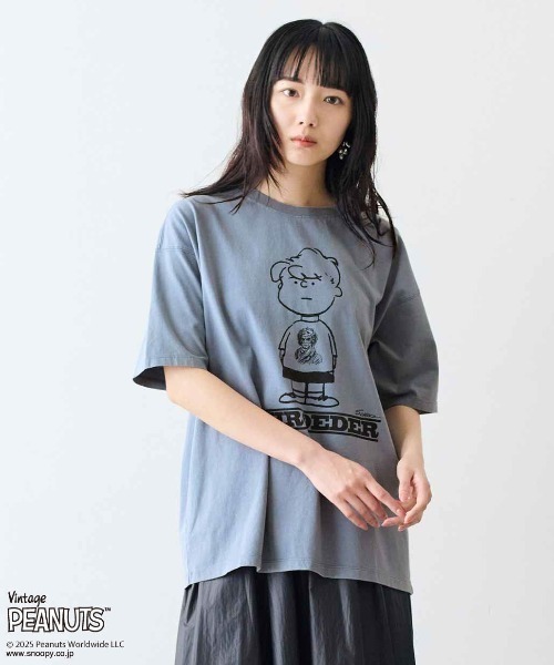 MEDE19F(メデジュウキュウ)の「MEDE19F for PEANUTS 古着のようなプリントTシャツ(Tシャツ/カットソー・レディース・ブルー/チャコールグレー・M/S/LL/L)」の1枚目の写真
