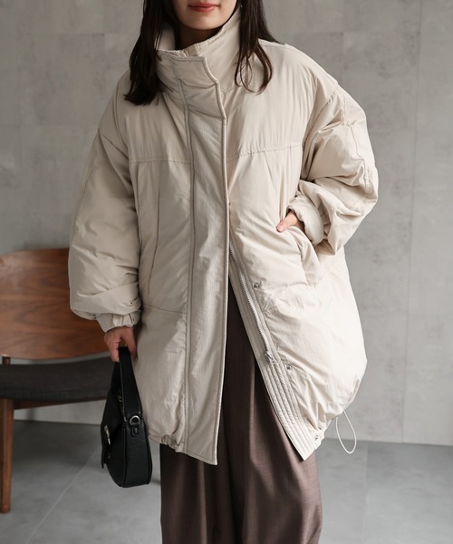 ap retro(アプレトロ)の「【サステナブル】 ナイロンモンスターコート / パディングコート《動画あり》(ダウンジャケット/コート・レディース・ベージュ/ブラック/アイボリー・FREE)」の1枚目の写真