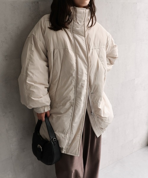 ap retro(アプレトロ)の「【サステナブル】 ナイロンモンスターコート / パディングコート《動画あり》(ダウンジャケット/コート・レディース・ベージュ/ブラック/アイボリー・FREE)」の13枚目の写真