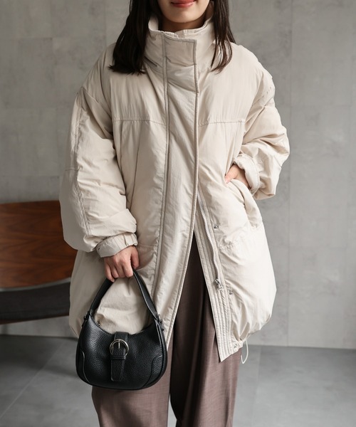 ap retro(アプレトロ)の「【サステナブル】 ナイロンモンスターコート / パディングコート《動画あり》(ダウンジャケット/コート・レディース・ベージュ/ブラック/アイボリー・FREE)」の9枚目の写真