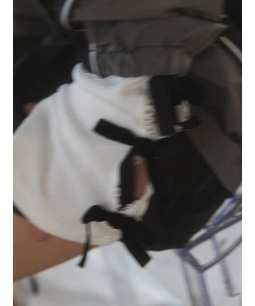 lilLilly（リルリリー）の「2wayベロアリボンアームウォーマー（アームカバー・レディース・ホワイト/ブラック×ホワイト・FREE）」の9枚目の写真