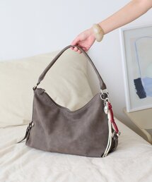 CIAOPANIC TYPY | :【大容量/2サイズ展開】チャーム付きワンハンドルベルトデザインバック(ショルダーバッグ)