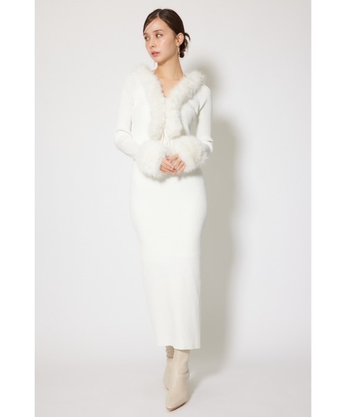 rienda(リエンダ)の「フェイクファーレディーニットワンピース 秋服 冬服(ワンピース・レディース・ホワイト/ブラウン/ライトブルー・FREE)」の4枚目の写真