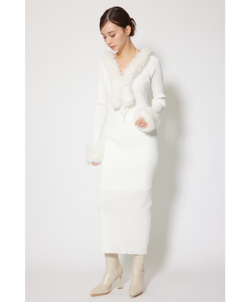 rienda(リエンダ)の「フェイクファーレディーニットワンピース 秋服 冬服(ワンピース・レディース・ホワイト/ブラウン/ライトブルー・FREE)」の5枚目の写真