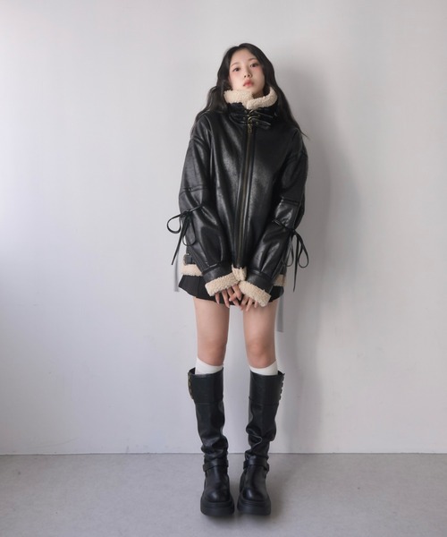 mellowneon(メロウネオン)の「マルチウェイヴィンテージレザーライクボアジャケット(ブルゾン・レディース・ブラウン/ブラック・FREE)」の11枚目の写真