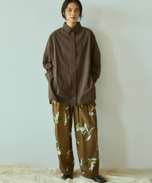Libra Cue(リブラ キュー)の「ビッグシルエットロングスリーブシャツ(シャツ/ブラウス・レディース・ブラック/ホワイト/ブラウン/ブルー・FREE)」の13枚目の写真
