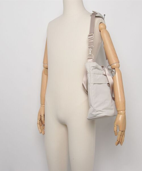 GREGORY(グレゴリー)の「スージートート SUSZY TOTE アッシュベージュ(トートバッグ・レディース・ベージュ系その他・ONE SIZE)」の5枚目の写真