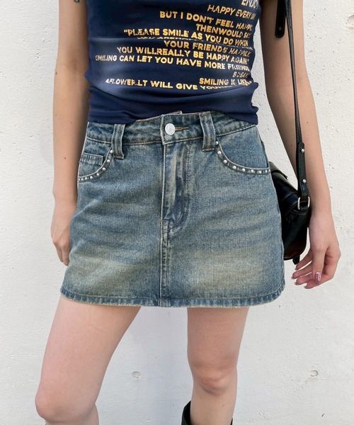 ENVYM(アンビー)の「スタッズデニムミニスカート(デニムスカート・レディース・ブラック/ブルー・MEDIUM/SMALL)」の1枚目の写真