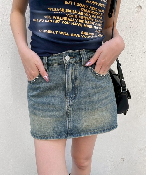 ENVYM(アンビー)の「スタッズデニムミニスカート(デニムスカート・レディース・ブラック/ブルー・MEDIUM/SMALL)」の12枚目の写真