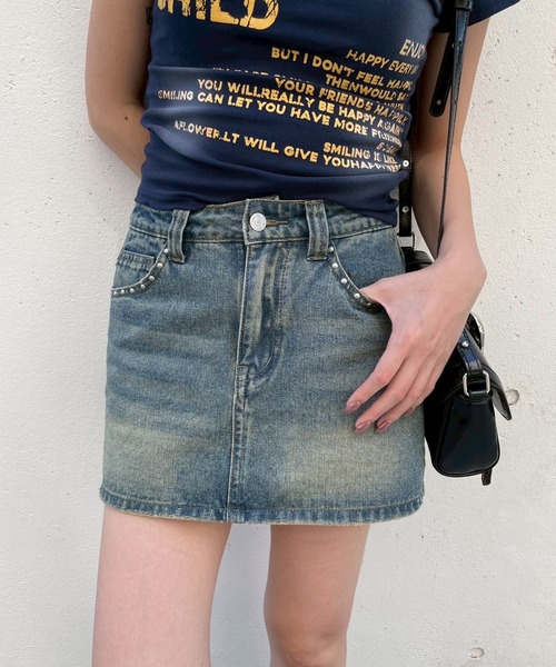 ENVYM(アンビー)の「スタッズデニムミニスカート(デニムスカート・レディース・ブラック/ブルー・MEDIUM/SMALL)」の14枚目の写真