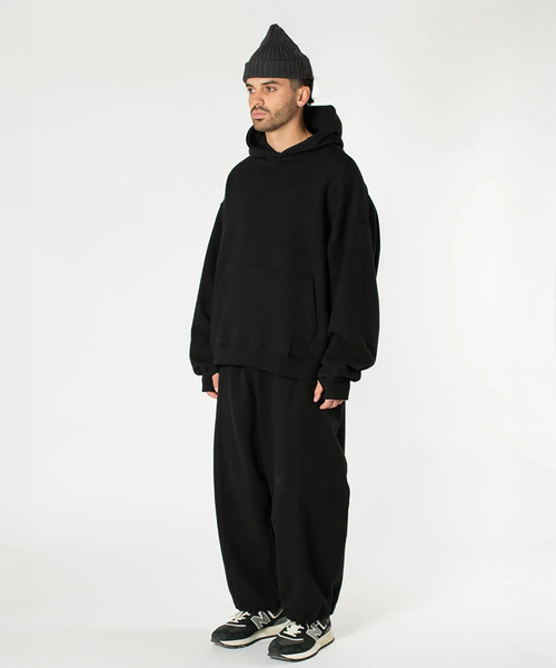 WISM（ウィズム）の「Estudio Niksen / エストゥディオ・ニクセン Signature Balloon Joggers（スウェットパンツ・メンズ・ライトグレー/ブラック・FREE）」の8枚目の写真