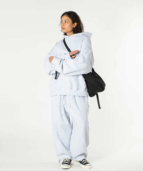 WISM（ウィズム）の「Estudio Niksen / エストゥディオ・ニクセン Signature Balloon Joggers（スウェットパンツ・メンズ・ライトグレー/ブラック・FREE）」の12枚目の写真
