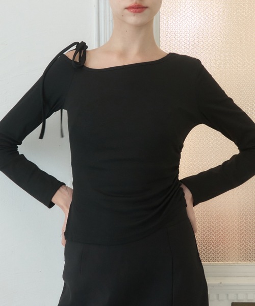 ワンショルリボントップス/one-shoulder ribbon tops（Tシャツ