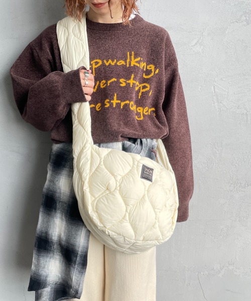 TAION（タイオン）の「【WEB限定】[TAION/タイオン] MILITARY バナナショルダー ダウンバッグ（ショルダーバッグ・レディース・ブラック/オフホワイト・ONE SIZE）」の20枚目の写真