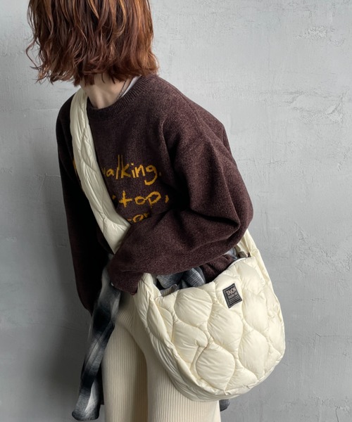 TAION（タイオン）の「【WEB限定】[TAION/タイオン] MILITARY バナナショルダー ダウンバッグ（ショルダーバッグ・レディース・ブラック/オフホワイト・ONE SIZE）」の19枚目の写真