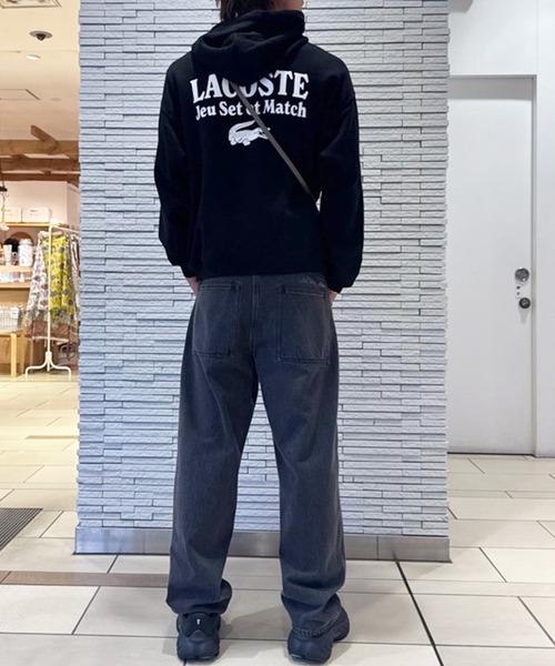 LACOSTE（ラコステ）の「Jeu Set et Match バックプリント ルーズシルエット スウェットフーディー / プルオーバーパーカー（パーカー・メンズ・ホワイト/ブラック・2/4/6/3/5）」の4枚目の写真