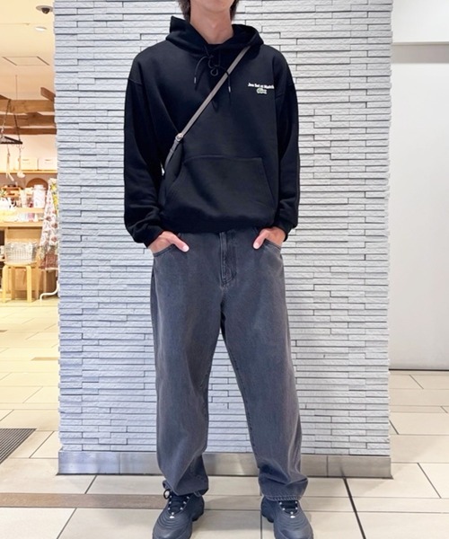 LACOSTE（ラコステ）の「Jeu Set et Match バックプリント ルーズシルエット スウェットフーディー / プルオーバーパーカー（パーカー・メンズ・ホワイト/ブラック・2/4/6/3/5）」の3枚目の写真