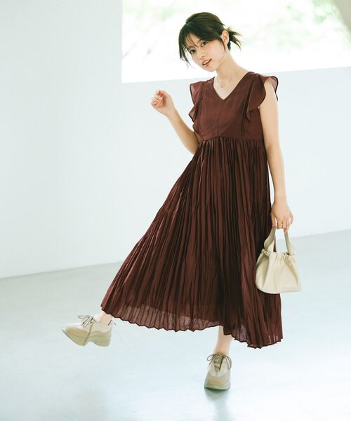 COHINA(コヒナ)の「リンクルプリーツワンピース 【低身長・小柄女性】(ワンピース・レディース・ブラウン/ブラック・SHORT/REGULAR)」の19枚目の写真